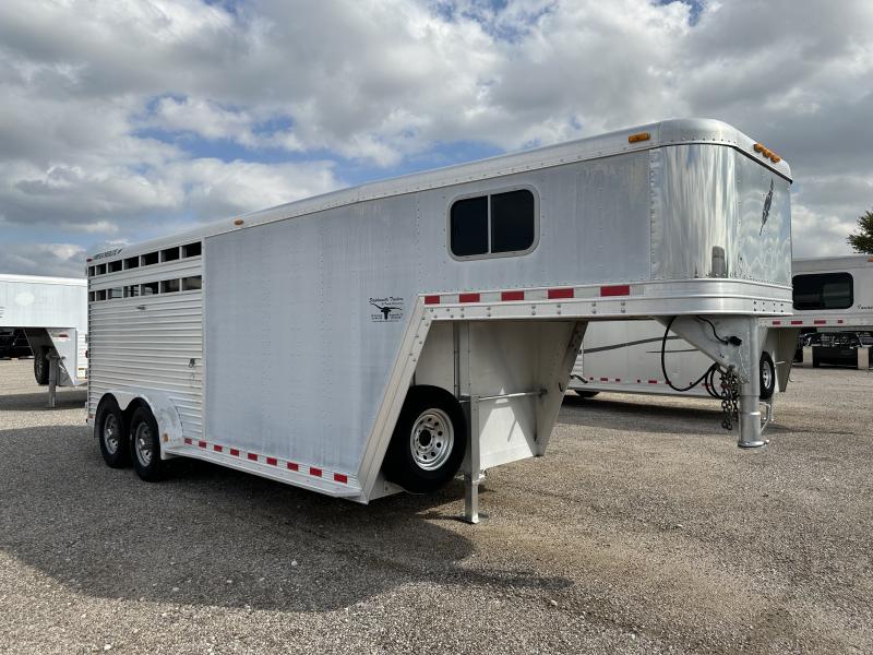 2000_Featherlite_3H_GN_with_Dressing_Room_Horse_Trailer_yBSGlE70bup6.jpg